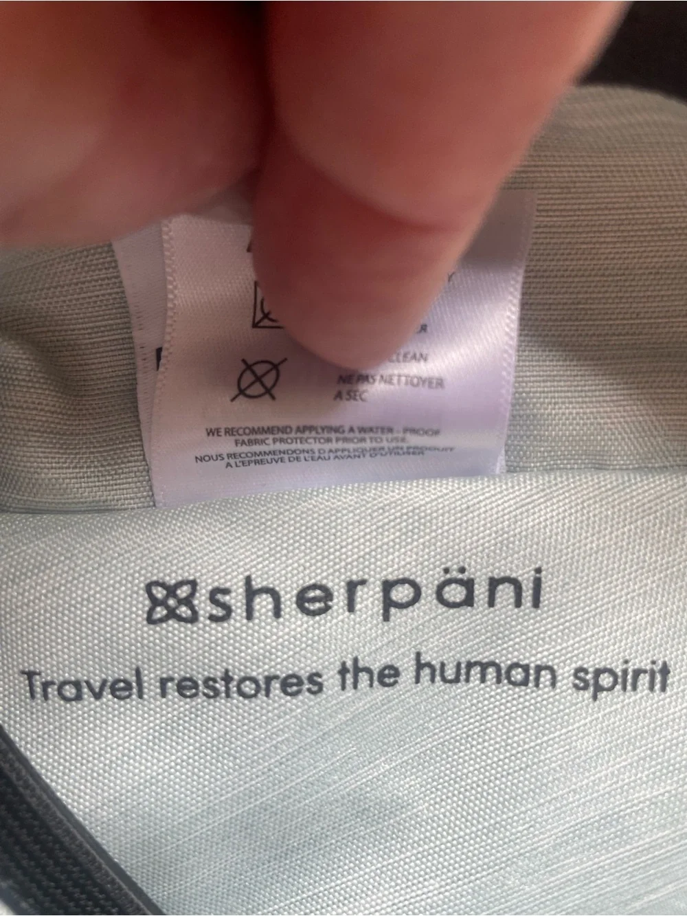 Sherpani Espirit Anti-Theft Sling Travel Bag NWT